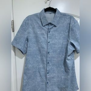 Lululemon Men’s Short Sleeve Button Up